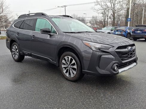 Certified 2025 Subaru Outback Limited image 3