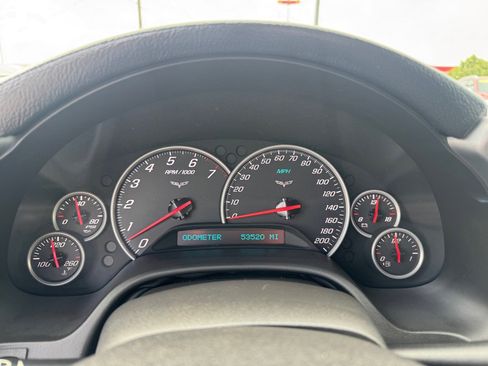 Used 2006 Chevrolet Corvette Convertible w/ Preferred Equipment Group RWD image 26