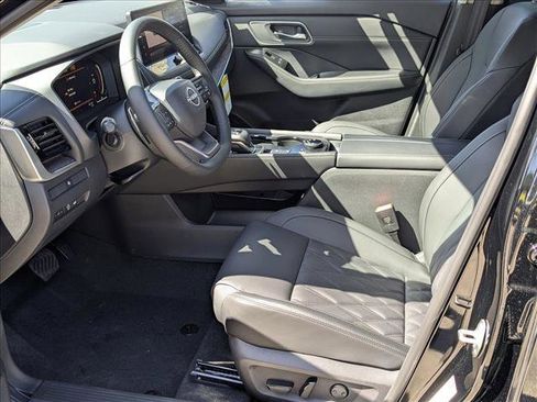 New 2026 Nissan Rogue Platinum AWD/4WD image 4