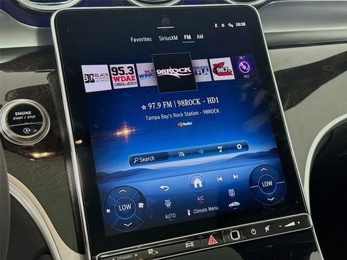 Used 2026 Mercedes-Benz GLC 300 4MATIC image 9