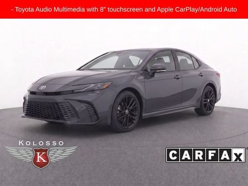 Used 2025 Toyota Camry SE FWD image 1