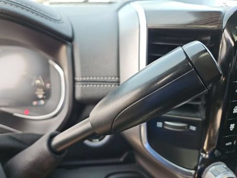 Used 2025 RAM 2500 Laramie AWD/4WD image 15