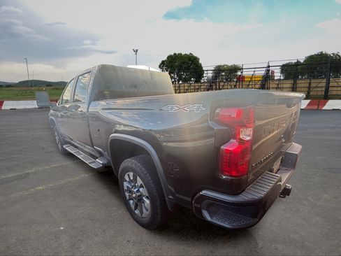 Used 2023 Chevrolet Silverado 2500 Custom w/ Custom Value Package AWD/4WD image 4
