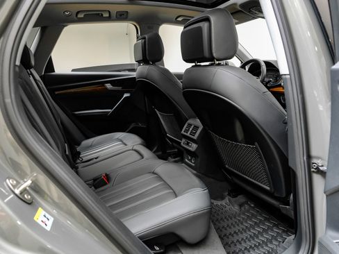 Used 2023 Audi Q5 2.0T Premium Plus w/ Premium Plus Package image 40