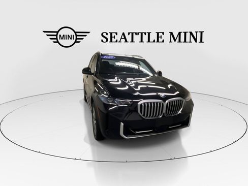 Used 2025 BMW X5 xDrive40i w/ Climate Comfort Package AWD/4WD image 3