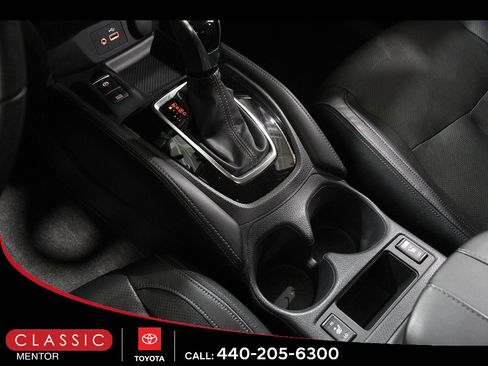 Used 2020 Nissan Rogue SL AWD/4WD image 16