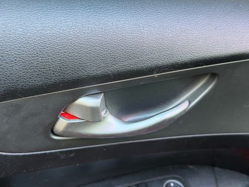 Used 2019 Kia Forte LXS FWD image 8