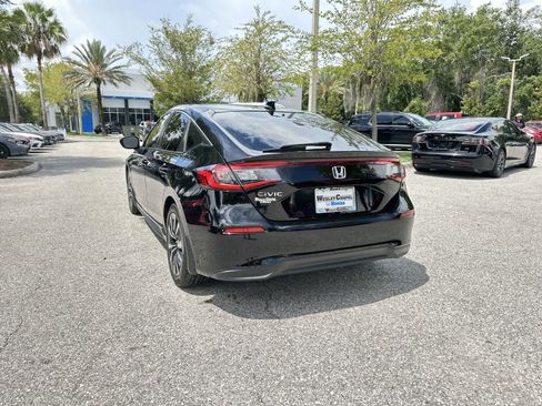 Used 2023 Honda Civic EX-L image 4