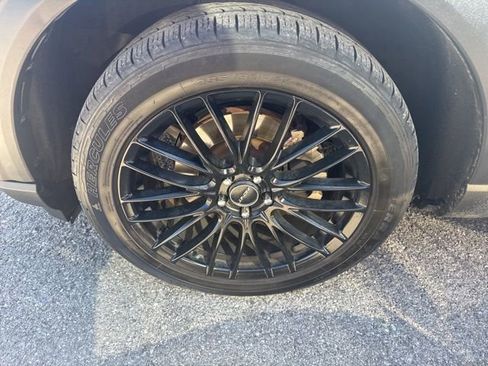 Used 2020 Ford Explorer XLT w/ Equipment Group 202A RWD image 23