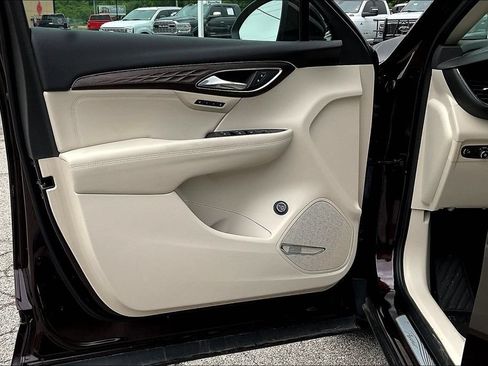 Used 2023 Buick Envision Avenir AWD/4WD image 19