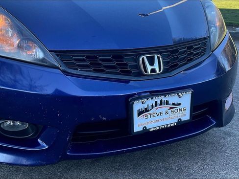 Used 2013 Honda Fit Sport image 32