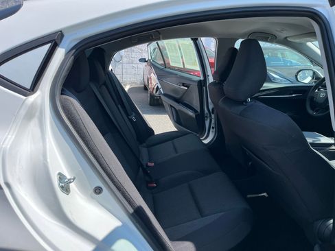 Used 2025 Toyota Camry LE image 25