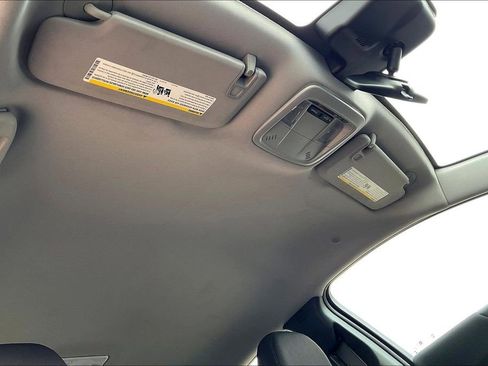 Used 2024 Chevrolet Malibu LT image 22