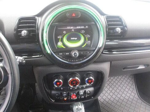 Used 2016 MINI Cooper Clubman image 38