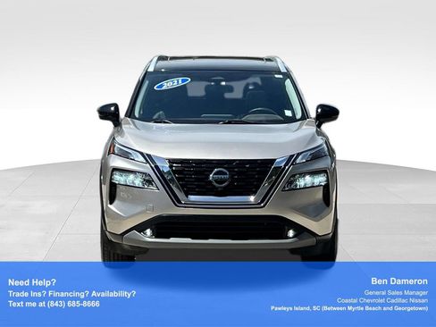 Used 2021 Nissan Rogue SL w/ Premium Package FWD image 2