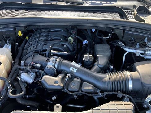 Used 2022 Jeep Grand Cherokee Altitude image 31