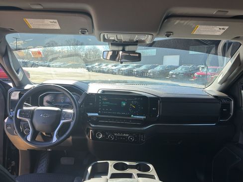 Used 2023 Chevrolet Silverado 1500 RST w/ Redline Edition AWD/4WD image 29