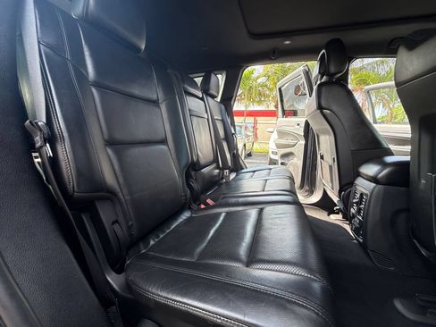 Used 2019 Jeep Grand Cherokee Limited w/ Luxury Group II AWD/4WD image 16