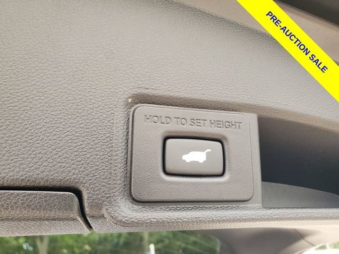Used 2024 Acura RDX SH-AWD w/ Technology Package image 9