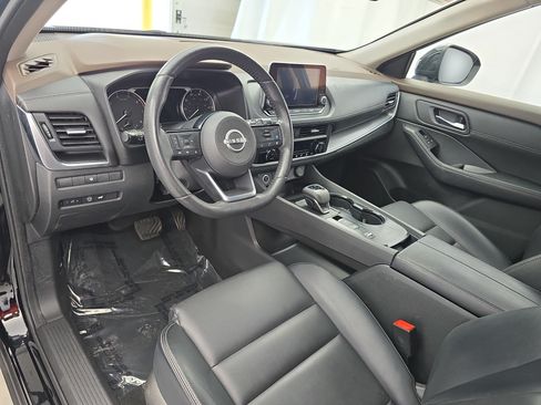 Certified 2023 Nissan Rogue SV w/ SV Premium B Package FWD image 16
