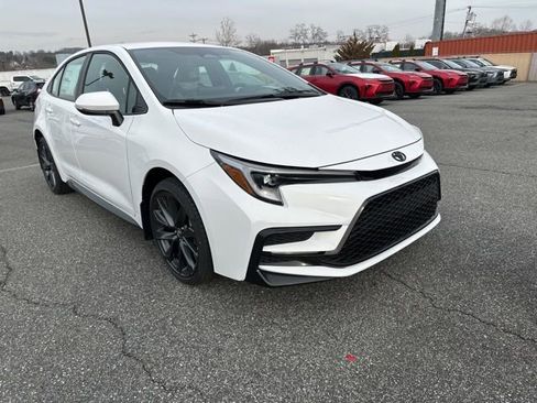 New 2026 Toyota Corolla SE image 7