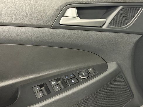 Certified 2021 Hyundai Tucson SE image 9