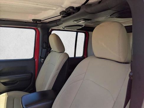 Certified 2018 Jeep Wrangler Unlimited Sport S image 14