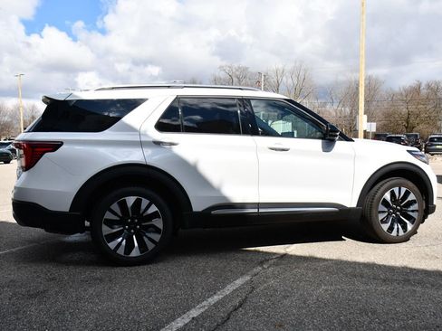 Used 2026 Ford Explorer Platinum w/ LUX Leather Package AWD/4WD image 7