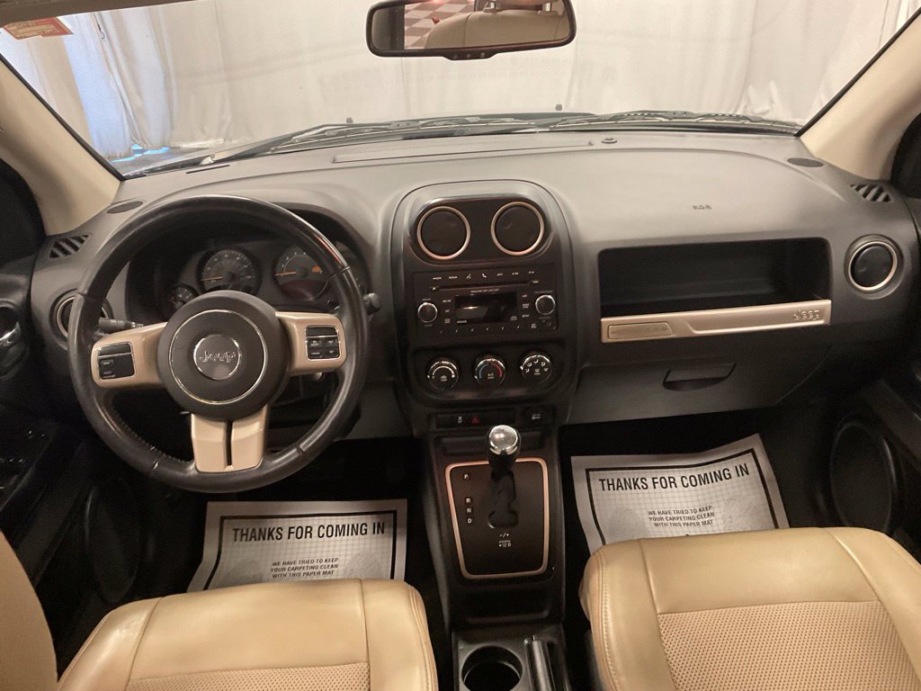 Used 2016 Jeep Compass 75th Anniversary w/ Power Value Group AWD/4WD image 4