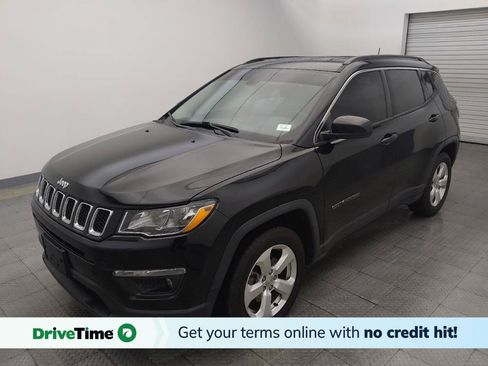 Used 2018 Jeep Compass Latitude FWD image 1