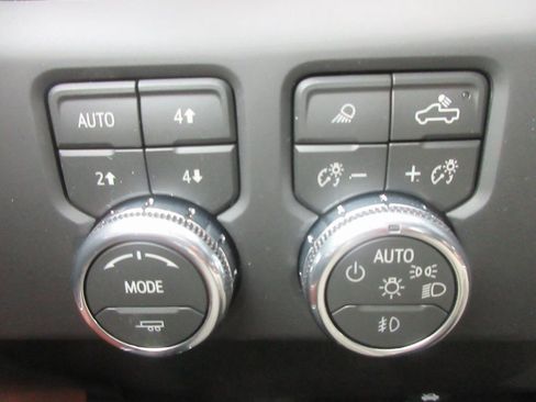 New 2026 GMC Sierra 2500 Denali Ultimate AWD/4WD image 17