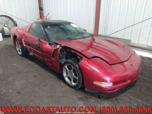 Used 2001 Chevrolet Corvette Coupe w/ Preferred Equipment Group2 image 1