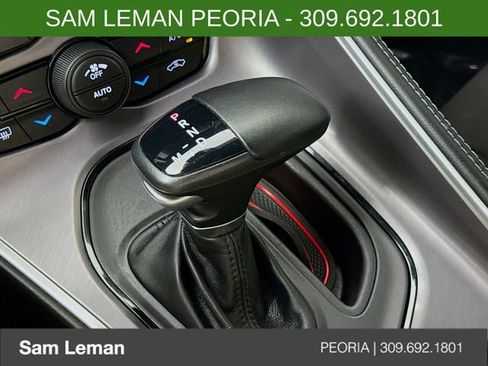 Used 2022 Dodge Challenger R/T w/ Performance Handling Group image 17