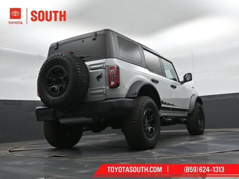 Used 2022 Ford Bronco Wildtrak AWD/4WD image 40