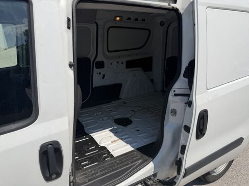 Used 2022 RAM ProMaster City Tradesman FWD image 13