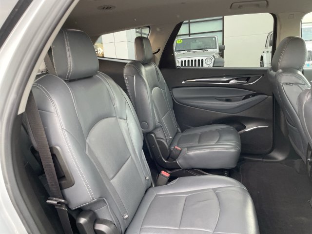 Used 2018 Buick Enclave Essence FWD image 14