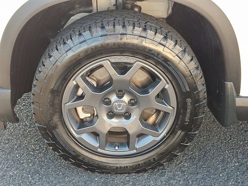 Used 2023 Honda Pilot TrailSport image 28