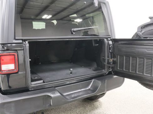 Used 2021 Jeep Wrangler Unlimited Sport AWD/4WD image 16
