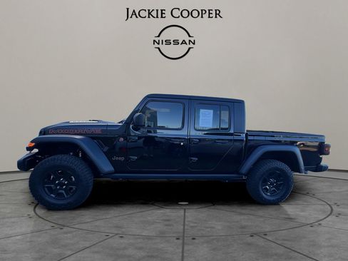 Used 2023 Jeep Gladiator Mojave w/ Cold Weather Group image 3
