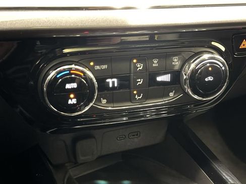 Certified 2024 Chevrolet Trax ACTIV w/ Sunroof Package FWD image 20