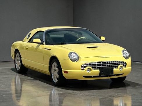 Used 2002 Ford Thunderbird Deluxe image 1