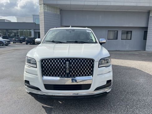 Used 2023 Lincoln Navigator Black Label image 8