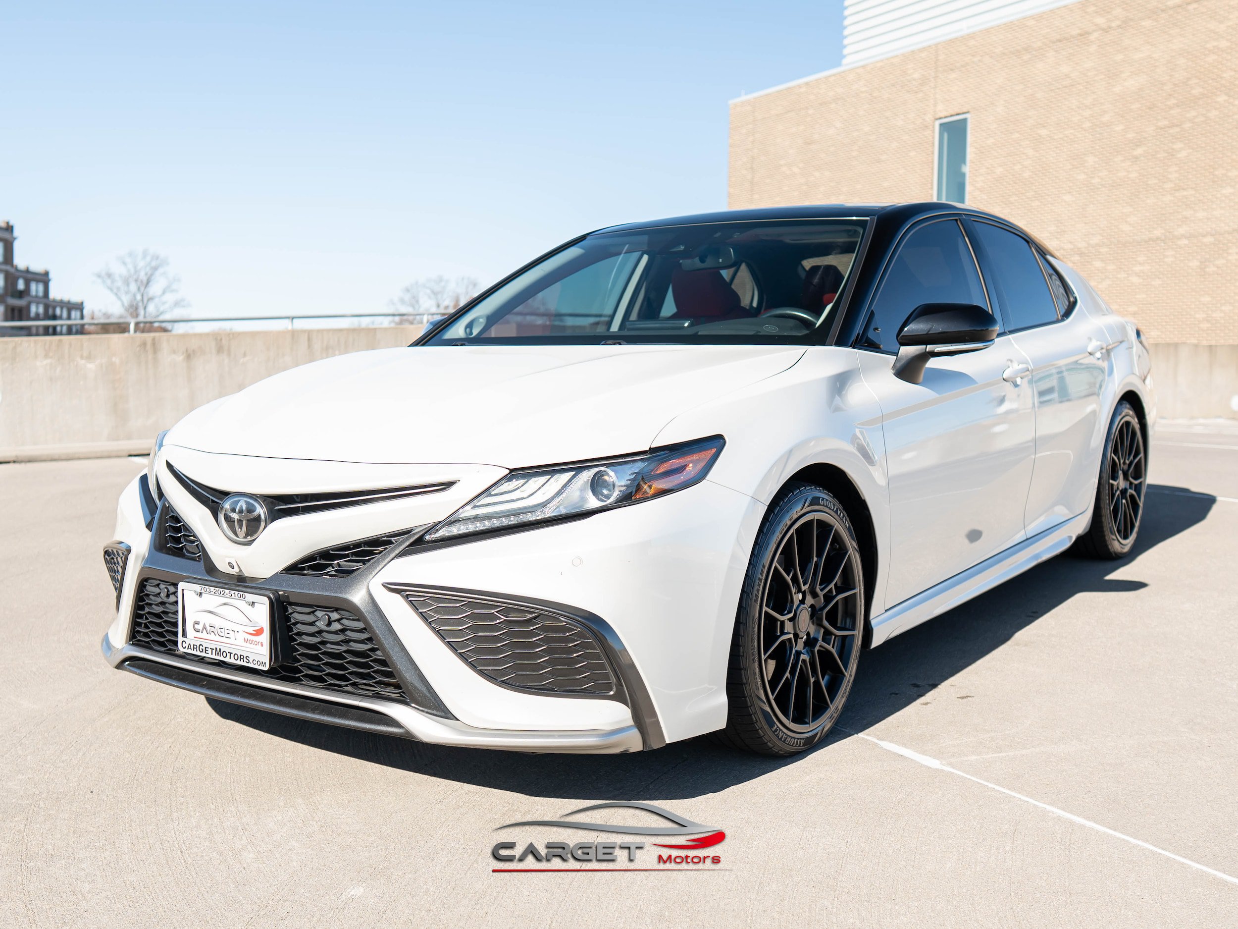 Used 2021 Toyota Camry XSE w/ Navigation Package AWD/4WD image 3