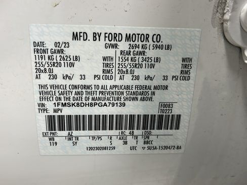 Used 2023 Ford Explorer XLT w/ Equipment Group 202A AWD/4WD image 29