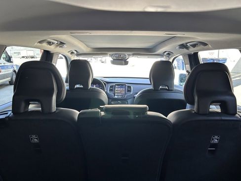 Certified 2025 Volvo XC90 B5 Core image 13