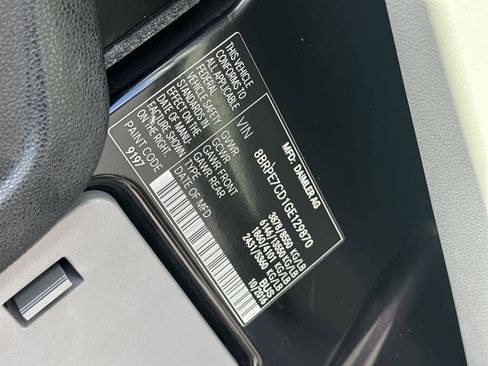 Used 2016 Mercedes-Benz Sprinter 2500 image 18