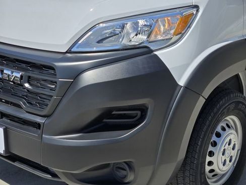 Used 2025 RAM ProMaster 2500 FWD image 9