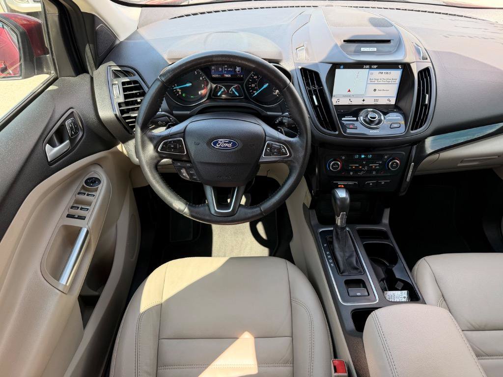 Used 2017 Ford Escape Titanium FWD image 4