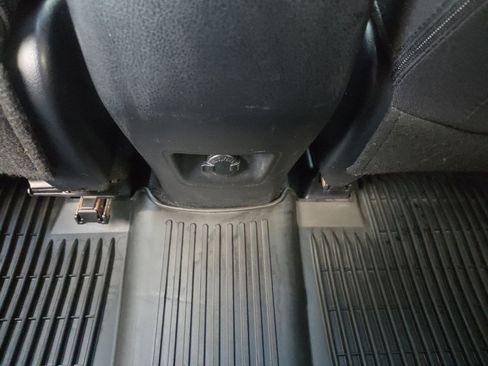 Used 2017 Toyota RAV4 XLE w/ All Weather Liner Package AWD/4WD image 28