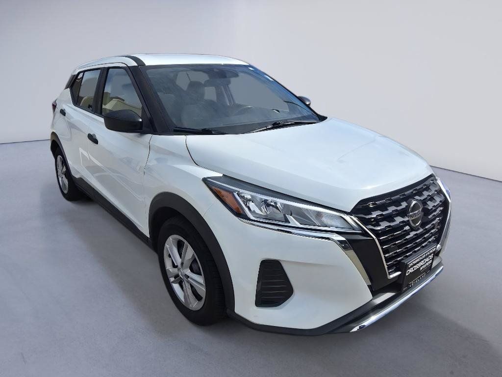 Used 2021 Nissan Kicks S FWD image 8